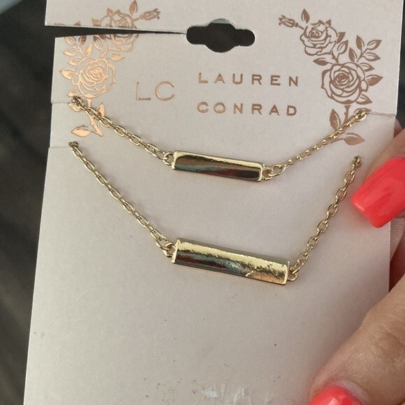 NWT pair of gold bracelets - Picture 4 of 4